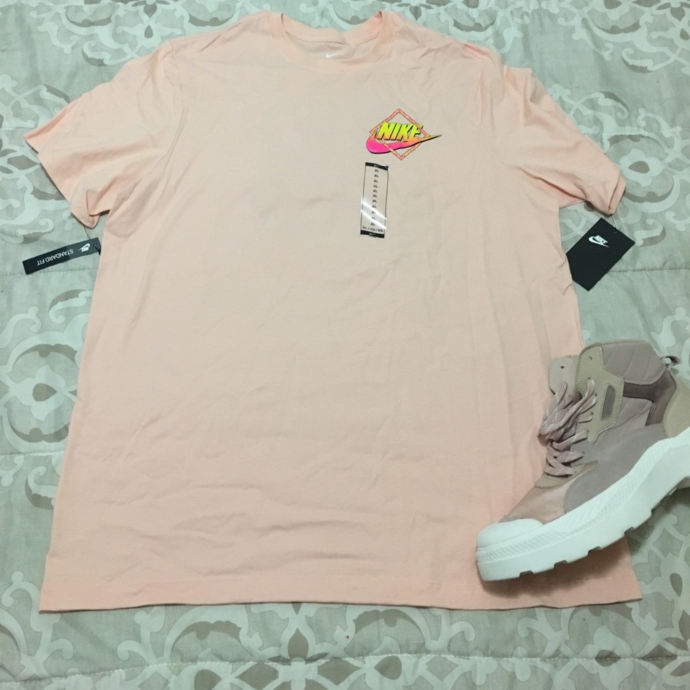 NWT Nike shirt